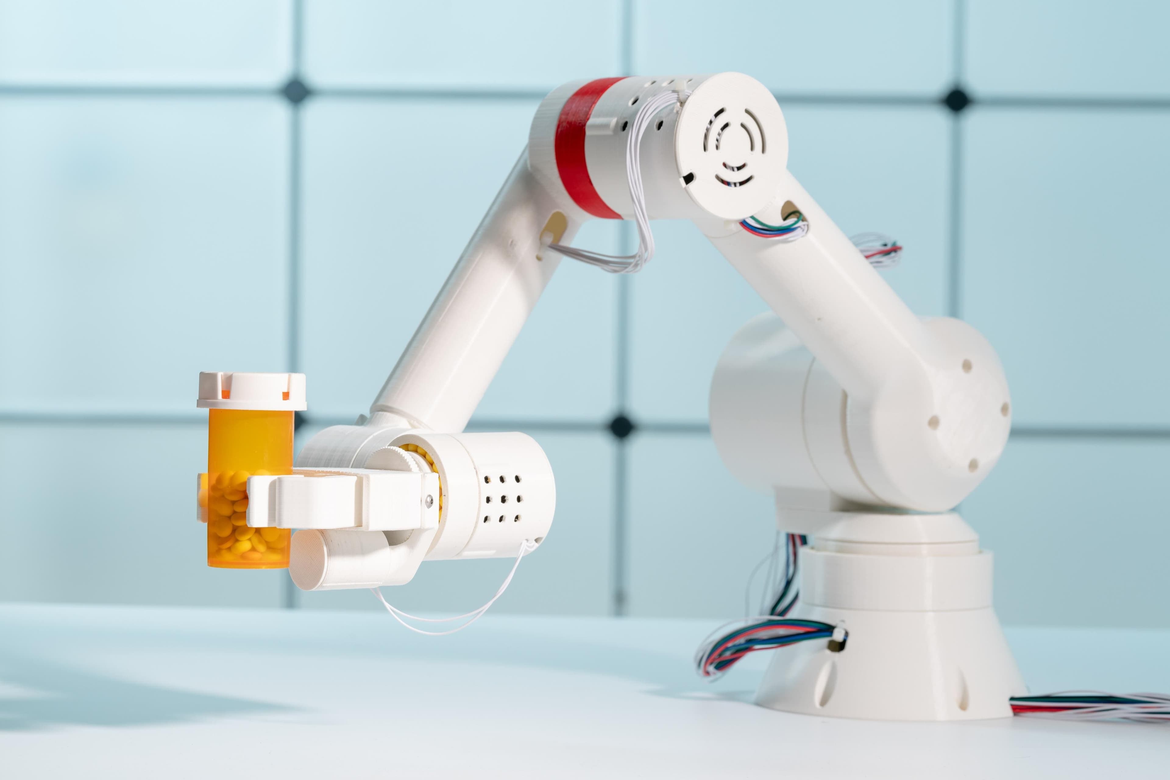 Robot Pharmacists Are Here: How AI-Powered Dispensing Could Solve Healthcare's Medication Error Crisis