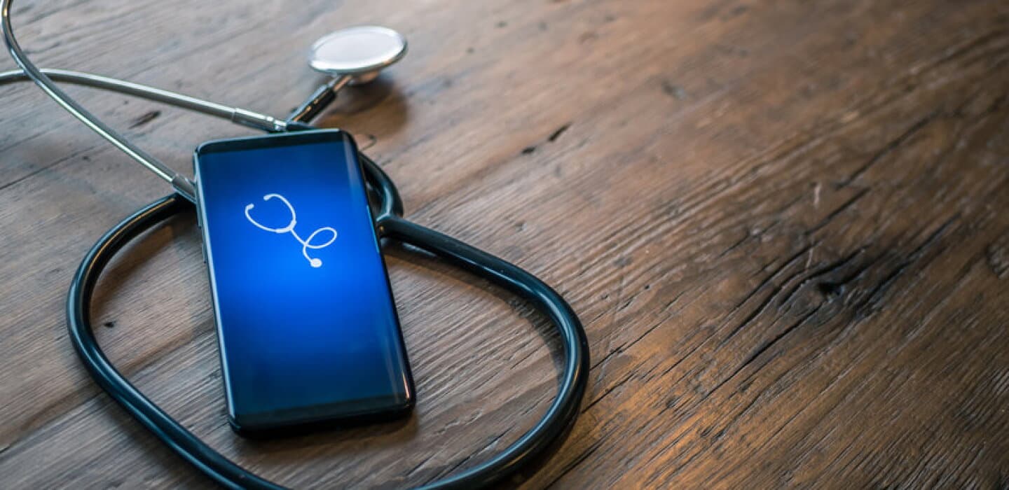 Four Major Hospital Systems Race to Deploy AI as Federal Regulators Signal Crackdown