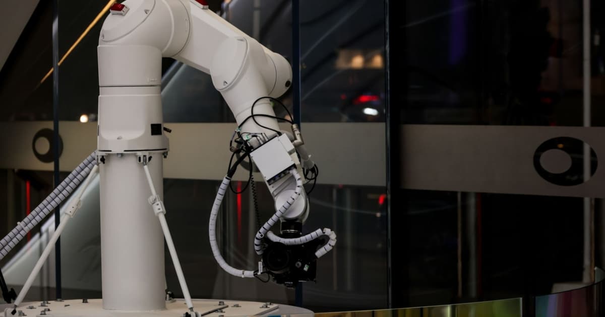 Radiology's AI Paradox: Workflow Tools Thrive While Diagnostic Applications Struggle to Gain Trust